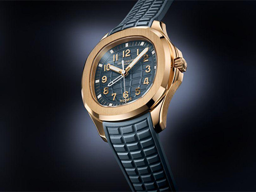Новые кварцевые часы из розового золота Patek Philippe Aquanaut Travel Time 5269R для путешествий