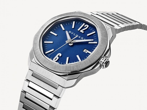 Bvlgari продолжает расширять коллекции Serpenti Tubogas и Octo Roma Automatic