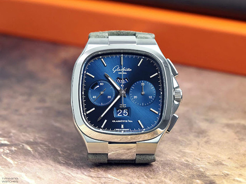 Обзор часов Seventies Chronograph Panorama Date с синим циферблатом от немецкого бренда Glashütte Original