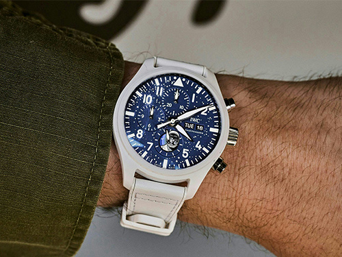 IWC представил четыре керамических хронографа Pilot Chronograph Edition Polaris Dawn, которые отправятся в космос