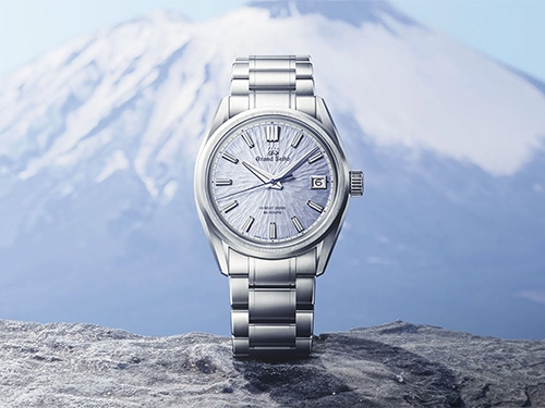 Grand Seiko пополнила коллекцию Evolution 9 новой моделью Mount Iwate Ice-Blue SLGH027 с текстурой горы Иватэ в ледяном цвете