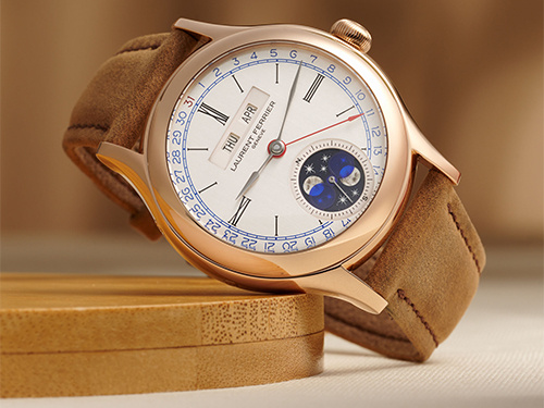 Новые классические часы Laurent Ferrier Classic Moon с индикатором фаз Луны
