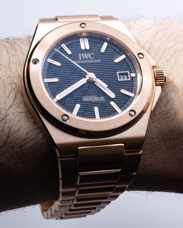 IWC расширяет последнее поколение часов Ingenieur Automatic