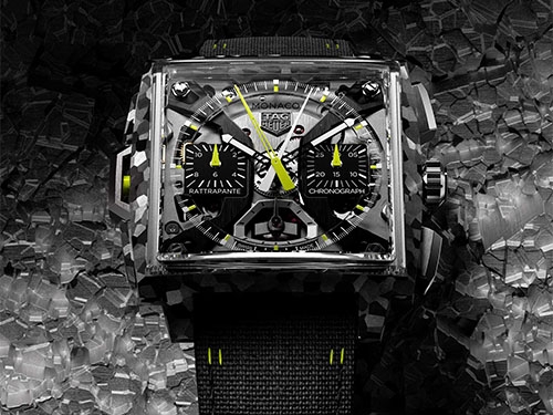 Автоматический сплит-секундный хронограф Monaco Split-Seconds Chronograph TH-Titanium вдохновлен автоспортом