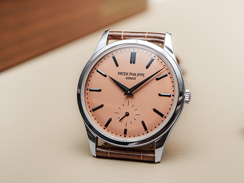 Patek Philippe пополнил коллекцию Calatrava платиновой моделью 6196P с лососевым циферблатом