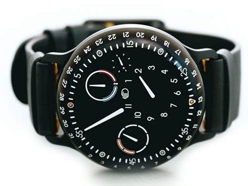 Часы Ressence Type 3BBB с минималистичным монохромным дизайном