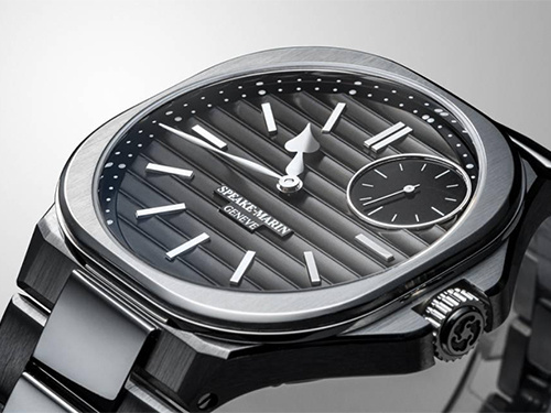 Speake-Marin продолжили традицию Belle Horlogerie, выпустив в 2022 году первые часы Ripples со стальным браслетом в стиле «спортивный шик»