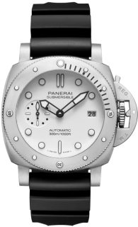 Officine Panerai Submersible PAM01590