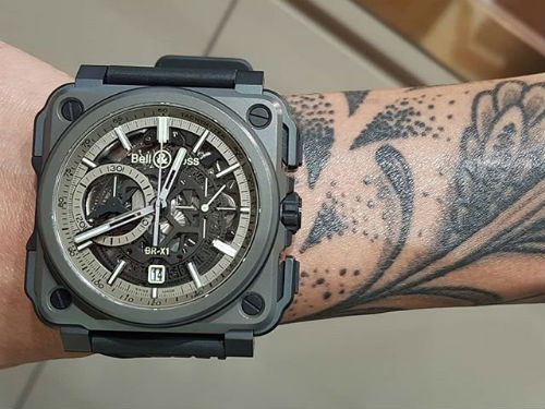 Практичный хронограф Bell & Ross BR-X1 Military