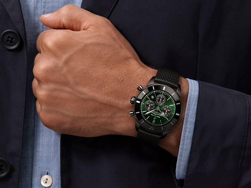 Элегантный спортивный дизайн Breitling Superocean Heritage B01 Chronograph 44 Limited Edition