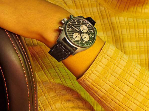 Проект IWC и Mercedes-AMG: спортивные часы IWC Pilots Watch Chronograph Edition AMG