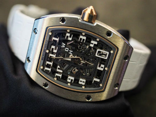 Richard Mille RM 67-01 — первая в истории бренда ультратонкая модель с бочкообразным корпусом